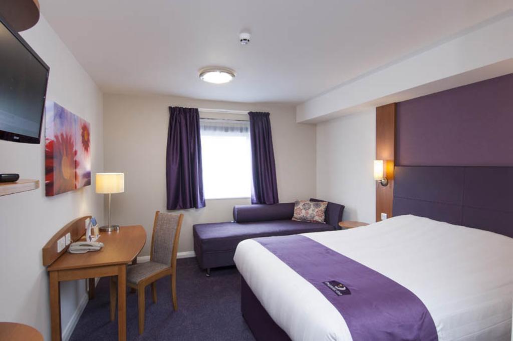Premier Inn Market Harborough Room photo