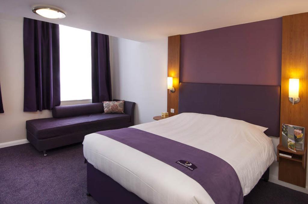 Premier Inn Market Harborough Room photo